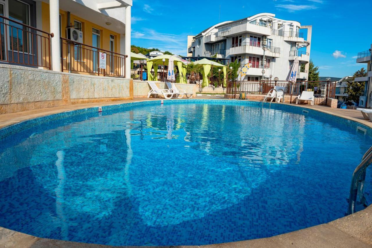 Menada Sunset Kosharitsa Apartments ภายนอก รูปภาพ