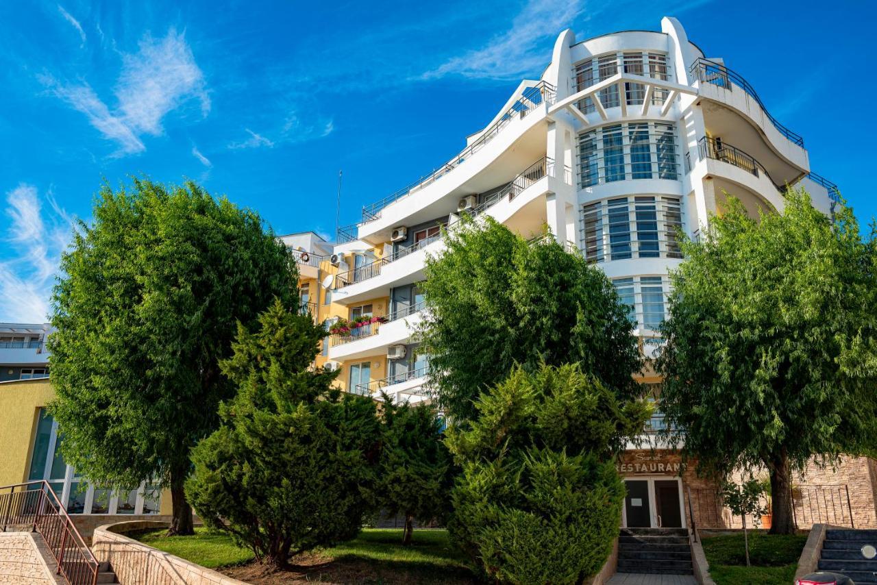 Menada Sunset Kosharitsa Apartments ภายนอก รูปภาพ